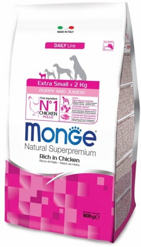 Monge Dog Extra Small для щенков миниатюрных пород 800 г Сухой корм супер-премиум класса с курицей и рисом для щенков миниатюрных пород в возрасте до 12 месяцев, а также для беременных и кормящих сук.